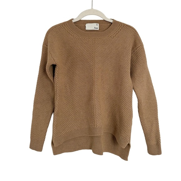 Aritzia Wilfred Free Isabelli Sweater in Tan Constant Camel Merino Wool Size XXS - Picture 4 of 5